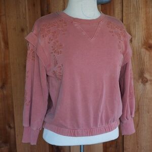 Democracy Long Sleeve Flange Shoulder Mineral Wash Sweatshirt In Toasted Pumpkin